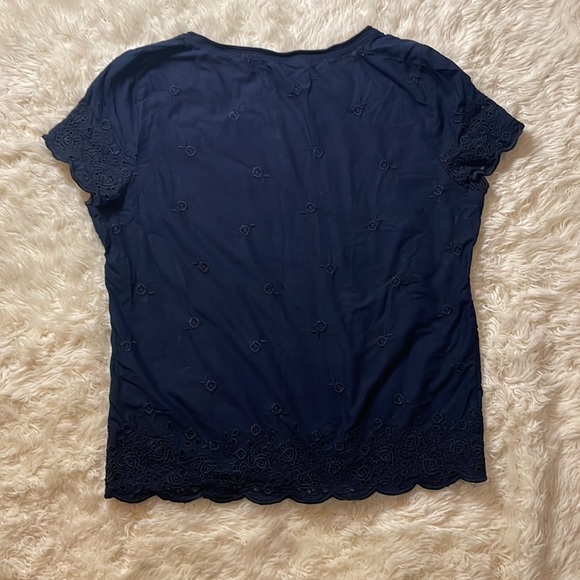 ABERCROMBIE & FITCH “COTTAGE CORE” CAPPED SLEEVED STITCHED TEE • SIZE M • - Picture 5 of 5